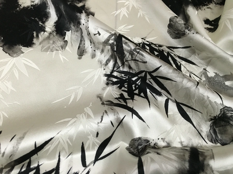 White Background Ink Lotus Leaf Lotus Seedpod Pattern Printing Digital Inkjet Mulberry Silk Fabric 19 M Jacquard Silk Satin
White Background Ink Lotus Leaf Lotus Seedpod Pattern Printing Digital Inkjet Mulberry Silk Fabric 19 M Jacquard Silk Satin