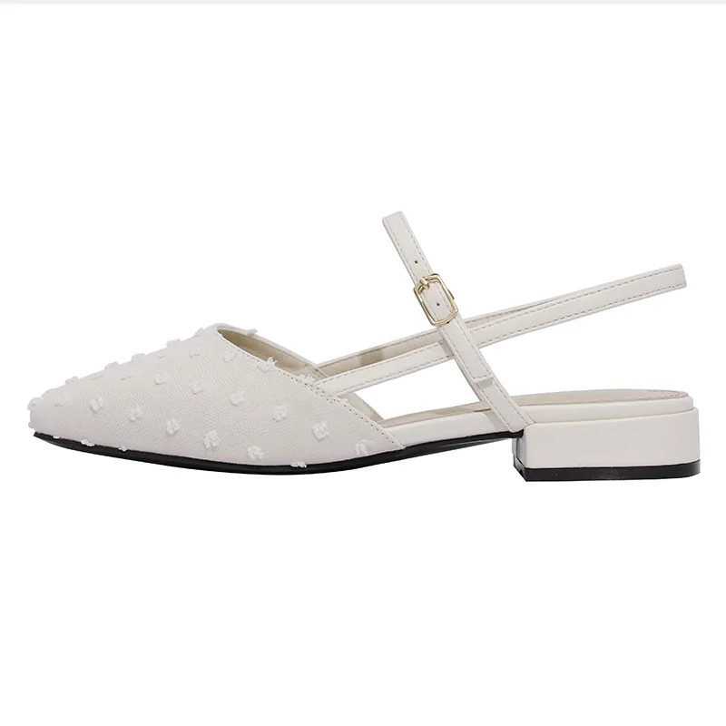 Buckle Med Low Sandals Woman Leather Shoes Closed Toe Suit Female Beige Block Heels Large Size 2021 Summer Medium Low-heeled Fla 
Buckle Med Low Sandals Woman Leather Shoes Closed Toe Suit Female Beige Block Heels Large Size 2021 Summer Medium Low-heeled Fla