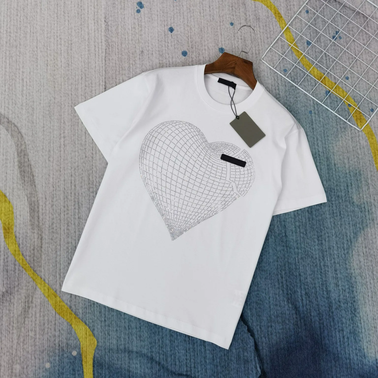 21ss Summer New Men's Women's Cotton High-Quality 3D Diamond Inlay Round Neck Loose T-shirt
21ss Summer New Men's Women's Cotton High-Quality 3D Diamond Inlay Round Neck Loose T-shirt