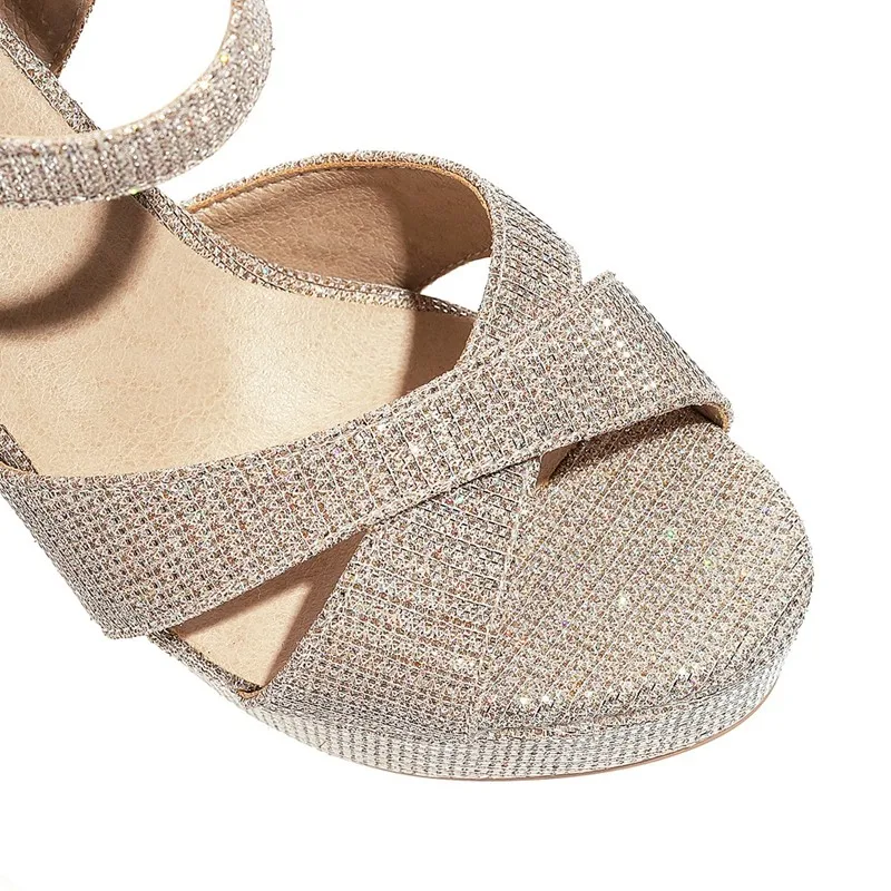 Sexy Ladies Party Dance Shoes Women Sandals Big Size 34-43 Summer Peep Toe Bling Sequins Ankle Wrap Super High Heels Silver Gold
Sexy Ladies Party Dance Shoes Women Sandals Big Size 34-43 Summer Peep Toe Bling Sequins Ankle Wrap Super High Heels Silver Gold