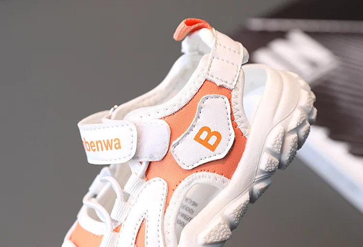 2021 New Sandals Summer Boys Fashion Casual Sandals Covered Toes Beach Shoes Girls Sports Shoes Baby Shoes Breathable Sneakers
2021 New Sandals Summer Boys Fashion Casual Sandals Covered Toes Beach Shoes Girls Sports Shoes Baby Shoes Breathable Sneakers
