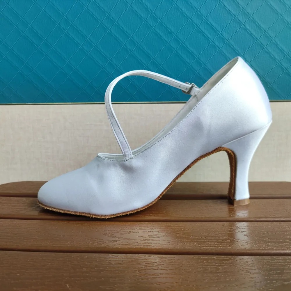 

Ivory white Satin Heel Height 7 cm Zapatos De Baile Standard Ballroom Dancing Shoes Latin Salsa For Women NL125