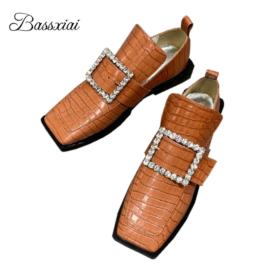 Stone Grain Real Leather Casual Shoes Woman Square Toe Crystal Rhinestone Buckle Belt Spring Autumn Zapatos Mujer
Stone Grain Real Leather Casual Shoes Woman Square Toe Crystal Rhinestone Buckle Belt Spring Autumn Zapatos Mujer