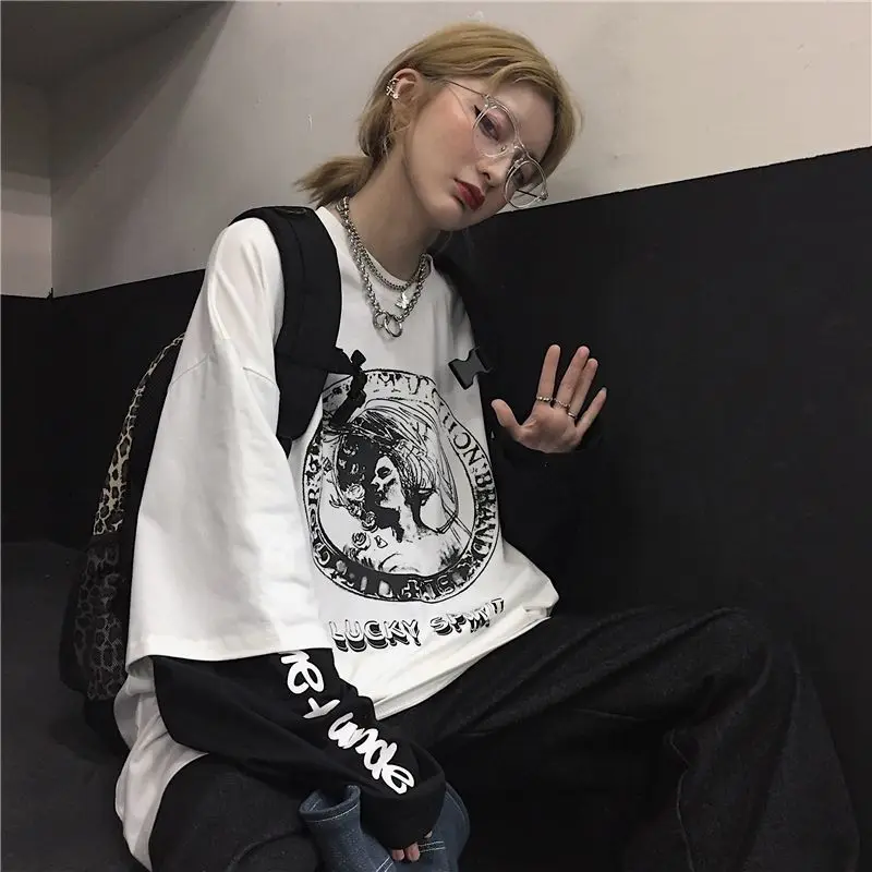 Женская футболка с длинным рукавом Goth, свободная футболка оверсайз с имитацией двух частей, в стиле гранж, Y2k, 2021
Женская футболка с длинным рукавом Goth, свободная футболка оверсайз с имитацией двух частей, в стиле гранж, Y2k, 2021