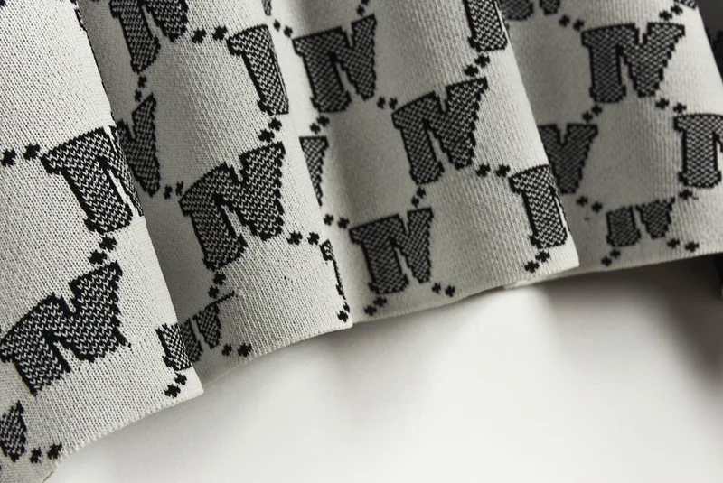 Fashion 2020 Summer Short Sleeve women Runway Casual dress Bow Turn-down Collar knitted Letter Patchwork A-line Ladies dresses
Fashion 2020 Summer Short Sleeve women Runway Casual dress Bow Turn-down Collar knitted Letter Patchwork A-line Ladies dresses