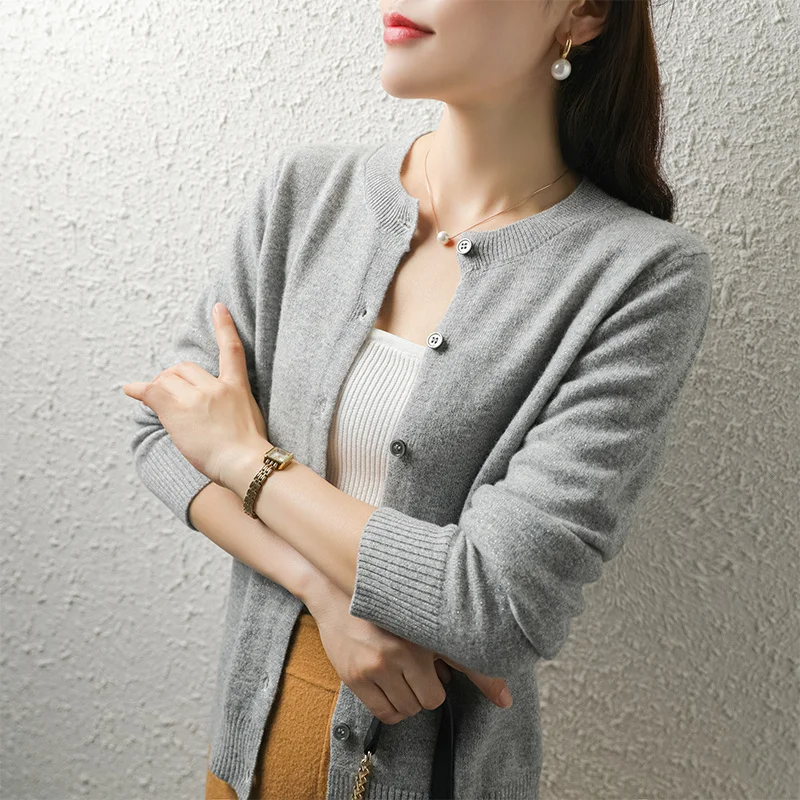 New Arrival Women Sweaters 100% Wool Knitting O-neck Jackets Hot Sale 3Colors female Soft Pure Wool Knit-Cardigan
New Arrival Women Sweaters 100% Wool Knitting O-neck Jackets Hot Sale 3Colors female Soft Pure Wool Knit-Cardigan