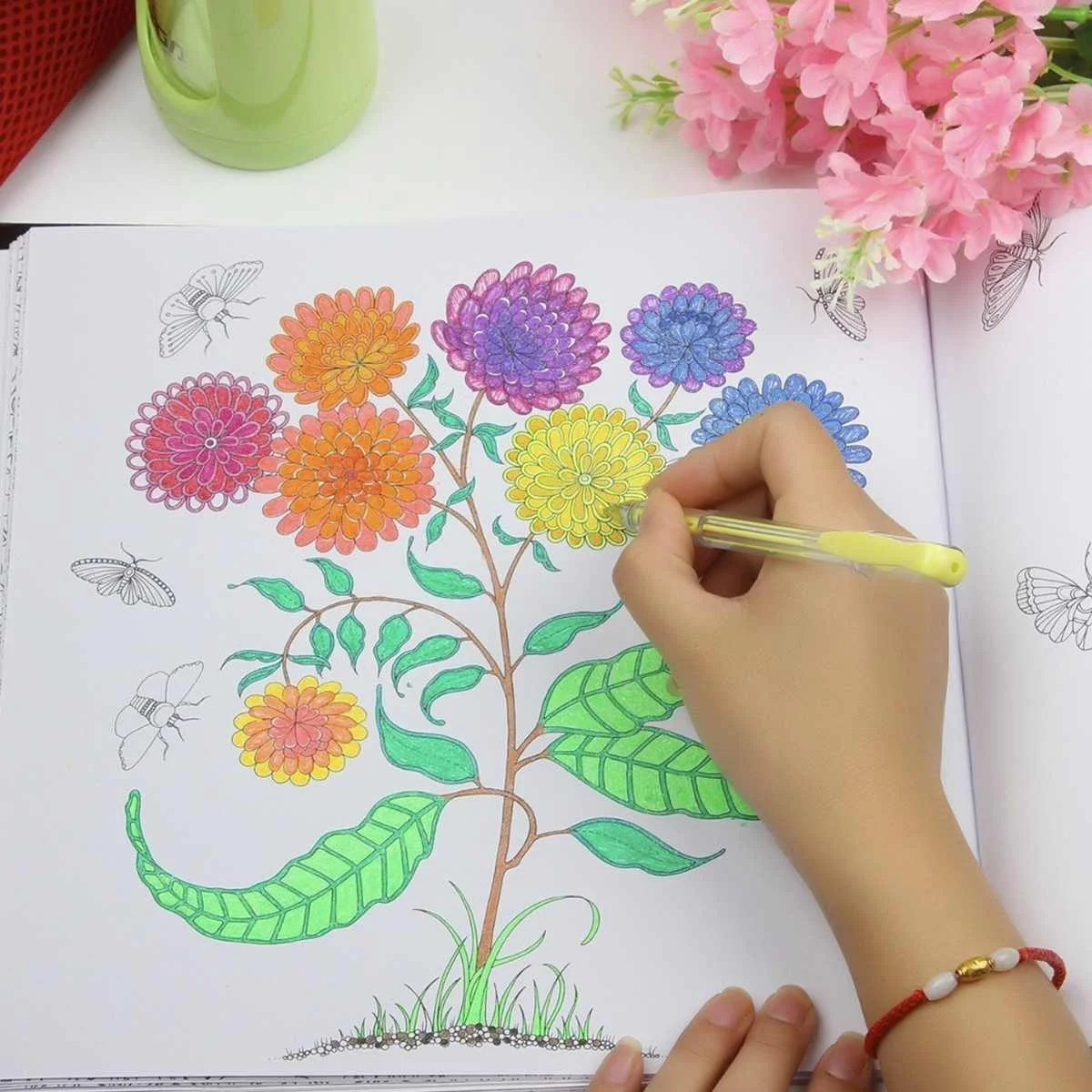 100Colors Gel Pens Set Refills Gel Ink Pen Metallic Pastel Neon Glitter Sketch Drawing Color Pen Art Stationery with color box
100Colors Gel Pens Set Refills Gel Ink Pen Metallic Pastel Neon Glitter Sketch Drawing Color Pen Art Stationery with color box