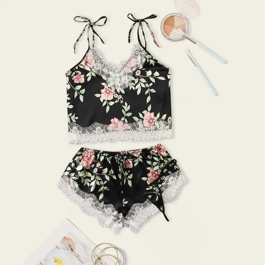 3pc Pijama Mujer Satin Pajama Set Women Summer Casual Sleeveless Spaghetti Sleepwear Cute Fresh Girl Nightwear With Thong Pijama
3pc Pijama Mujer Satin Pajama Set Women Summer Casual Sleeveless Spaghetti Sleepwear Cute Fresh Girl Nightwear With Thong Pijama