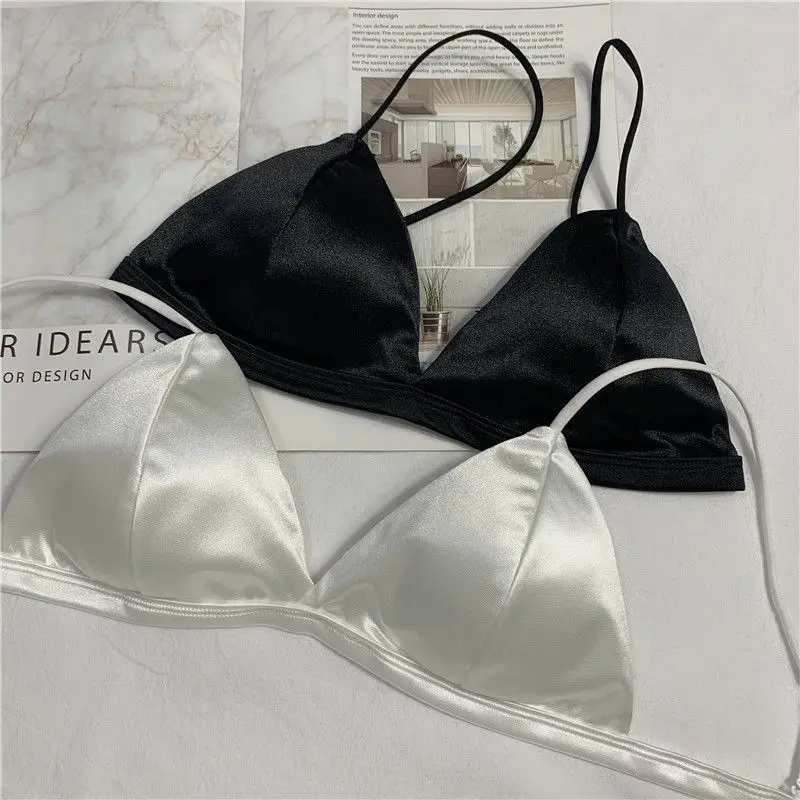 Summer Solid Color Women Bra Small Chest Gather Lingerie Thin Female Without Trace Sexy Without Rims Bra One Piece Active Bras
Summer Solid Color Women Bra Small Chest Gather Lingerie Thin Female Without Trace Sexy Without Rims Bra One Piece Active Bras