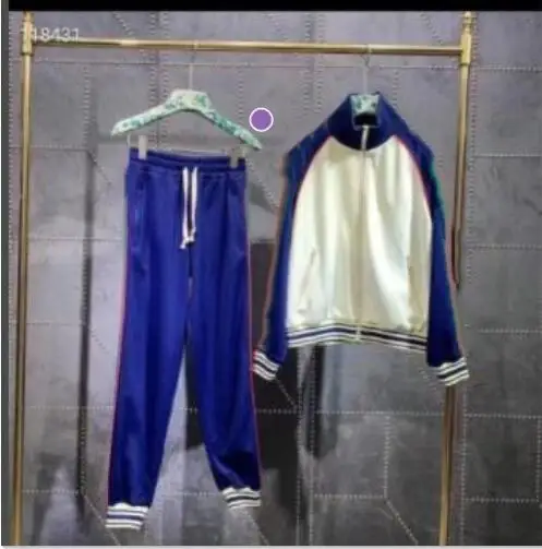 2021 New Women's Tracksuit 2 Piece Set Sweatshirt + Pants Women Sport Suit Spring and Autumn Sportswear
2021 New Women's Tracksuit 2 Piece Set Sweatshirt + Pants Women Sport Suit Spring and Autumn Sportswear