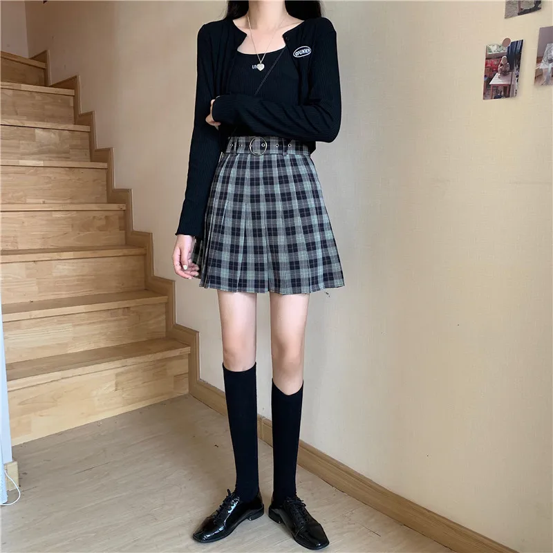 Summer New Style Korean Retro College Harajuku Plaid Short Skirt Female Skirt High Waist A-line Pleated Skirt Punk Size Uniform
Summer New Style Korean Retro College Harajuku Plaid Short Skirt Female Skirt High Waist A-line Pleated Skirt Punk Size Uniform