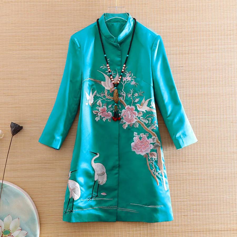 High-end Elegant Lady Outerwear Autumn Indie Folk Embroidery Peony Retro Women's Vintage Plus Size Trench Coat Female S-XXXL
High-end Elegant Lady Outerwear Autumn Indie Folk Embroidery Peony Retro Women's Vintage Plus Size Trench Coat Female S-XXXL