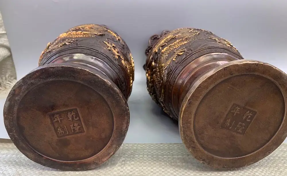 wedding decoration Chinese antique pure copper gilt business prosperous two dragon drama beads Fulong vase Dragon statue
wedding decoration Chinese antique pure copper gilt business prosperous two dragon drama beads Fulong vase Dragon statue