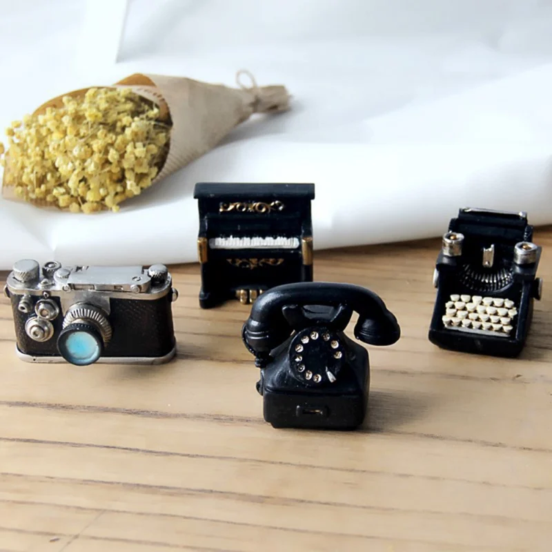 Creative American Country Retro Phone Cameras Decoration Furnishing Room Desktop Home Decoration Home Gift
Creative American Country Retro Phone Cameras Decoration Furnishing Room Desktop Home Decoration Home Gift
