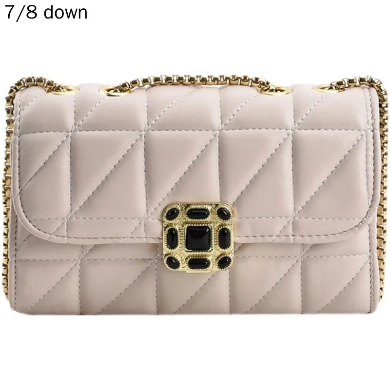 Pure color bag Female 2022 summer new simple fashion casual chain crossbody bag Yangqi embroidery line single shoulder bag
Pure color bag Female 2022 summer new simple fashion casual chain crossbody bag Yangqi embroidery line single shoulder bag