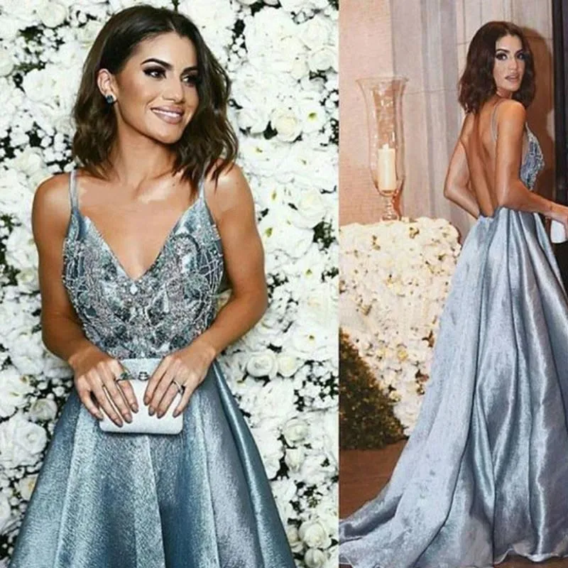 Fashion Long Evening Gown 2021 Sexy Evening Dresses V Neck Satin Backless A-Line Floor Length Slit Slim Formal Party Dress Prom 
Fashion Long Evening Gown 2021 Sexy Evening Dresses V Neck Satin Backless A-Line Floor Length Slit Slim Formal Party Dress Prom