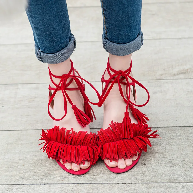Summer sandals women's high heel thick heel Korean version sexy thin students' open toe sandals women's bandage fashion
Summer sandals women's high heel thick heel Korean version sexy thin students' open toe sandals women's bandage fashion