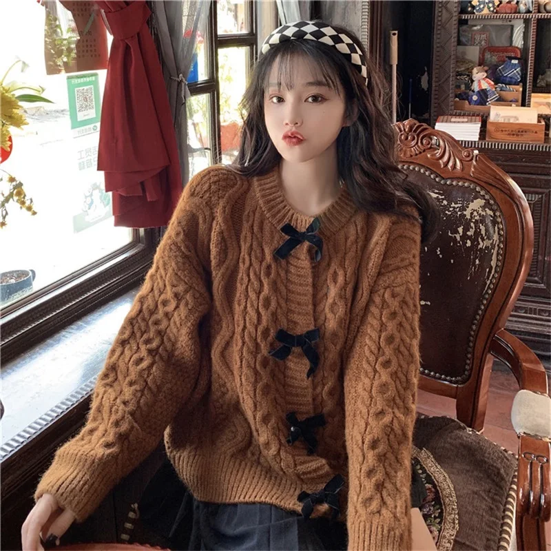 Sweet Kawaii Girly Twist Knitting Women Sweater Japanese Cardigan Bow Button Preppy Style Long Sleeve Outer Wear Loose Sweaters
Sweet Kawaii Girly Twist Knitting Women Sweater Japanese Cardigan Bow Button Preppy Style Long Sleeve Outer Wear Loose Sweaters
