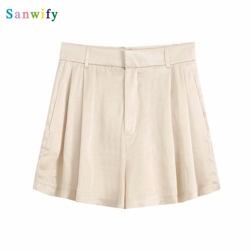 Casual Women Solid Pleated Shorts 2020 New Stylish Female Loose Comfortable Shorts
Casual Women Solid Pleated Shorts 2020 New Stylish Female Loose Comfortable Shorts