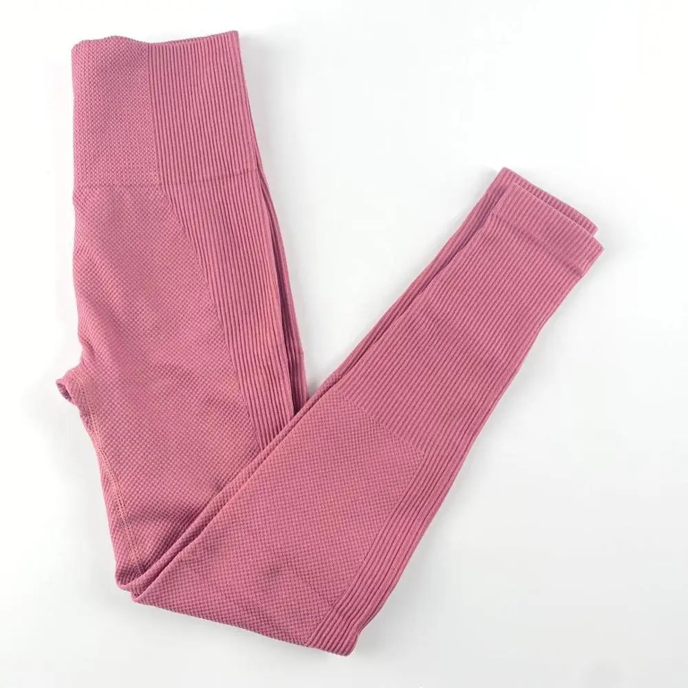 Леггинсы женские спортивные, бесшовные, эластичные, с высокой талией и эффектом пуш-ап
Леггинсы женские спортивные, бесшовные, эластичные, с высокой талией и эффектом пуш-ап