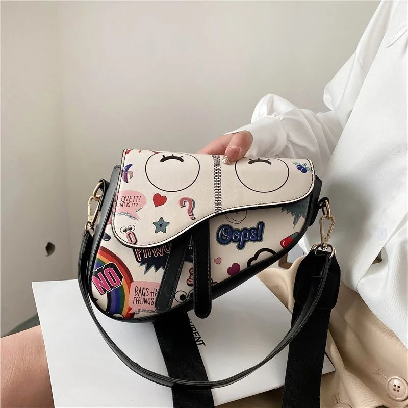 Saddle Bag For Women 2021 New Luxury Handbags Tote Bags For Women Trendy Wide Shoulder Strap Crossbody Bag Fashion Graffiti Bag
Saddle Bag For Women 2021 New Luxury Handbags Tote Bags For Women Trendy Wide Shoulder Strap Crossbody Bag Fashion Graffiti Bag