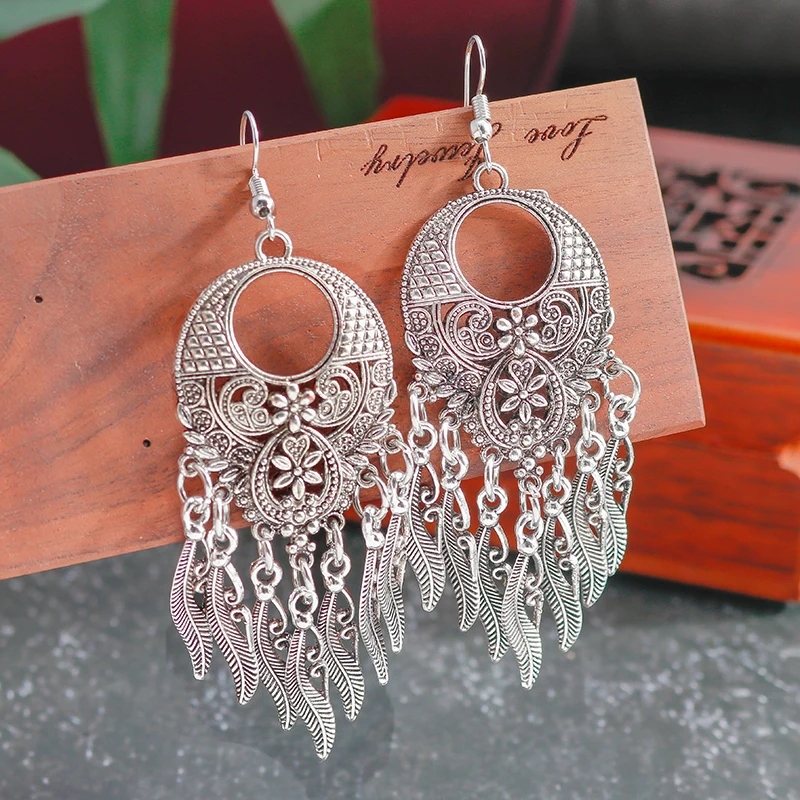 Vintage Tibet Silver Color Big Statement Hollow Carved Flowers Geometric Patterns Leaves Tassel Drop Earrings for Women
Vintage Tibet Silver Color Big Statement Hollow Carved Flowers Geometric Patterns Leaves Tassel Drop Earrings for Women