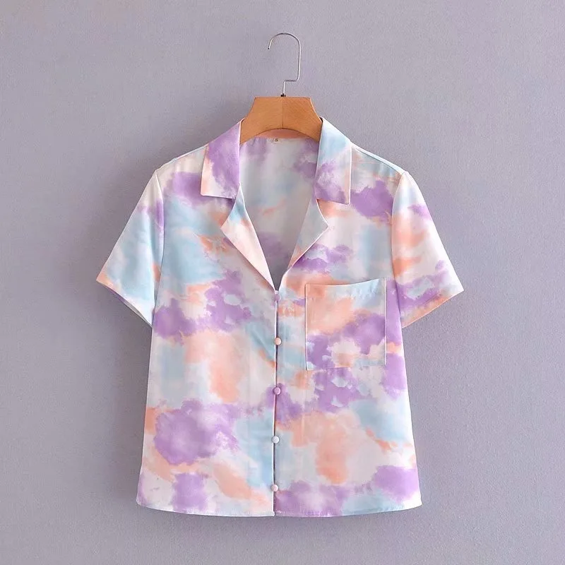 2021 summer new suit collar single-breasted loose women's watermark tie-dye short-sleeved shirt
2021 summer new suit collar single-breasted loose women's watermark tie-dye short-sleeved shirt