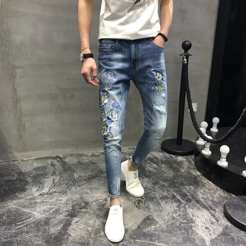 Autumn jeans men's slim fit little feet fashion brand social spirit guy hole embroidery Korean fashion nine point pants
Autumn jeans men's slim fit little feet fashion brand social spirit guy hole embroidery Korean fashion nine point pants