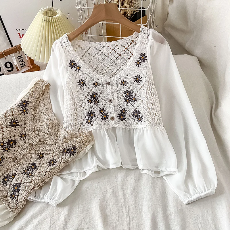 Женская шифоновая рубашка с V-образным вырезом, короткая летняя рубашка с оборками, новый дизайн 2021, нишевая рубашка во французском стиле, ма... 
Женская шифоновая рубашка с V-образным вырезом, короткая летняя рубашка с оборками, новый дизайн 2021, нишевая рубашка во французском стиле, ма...