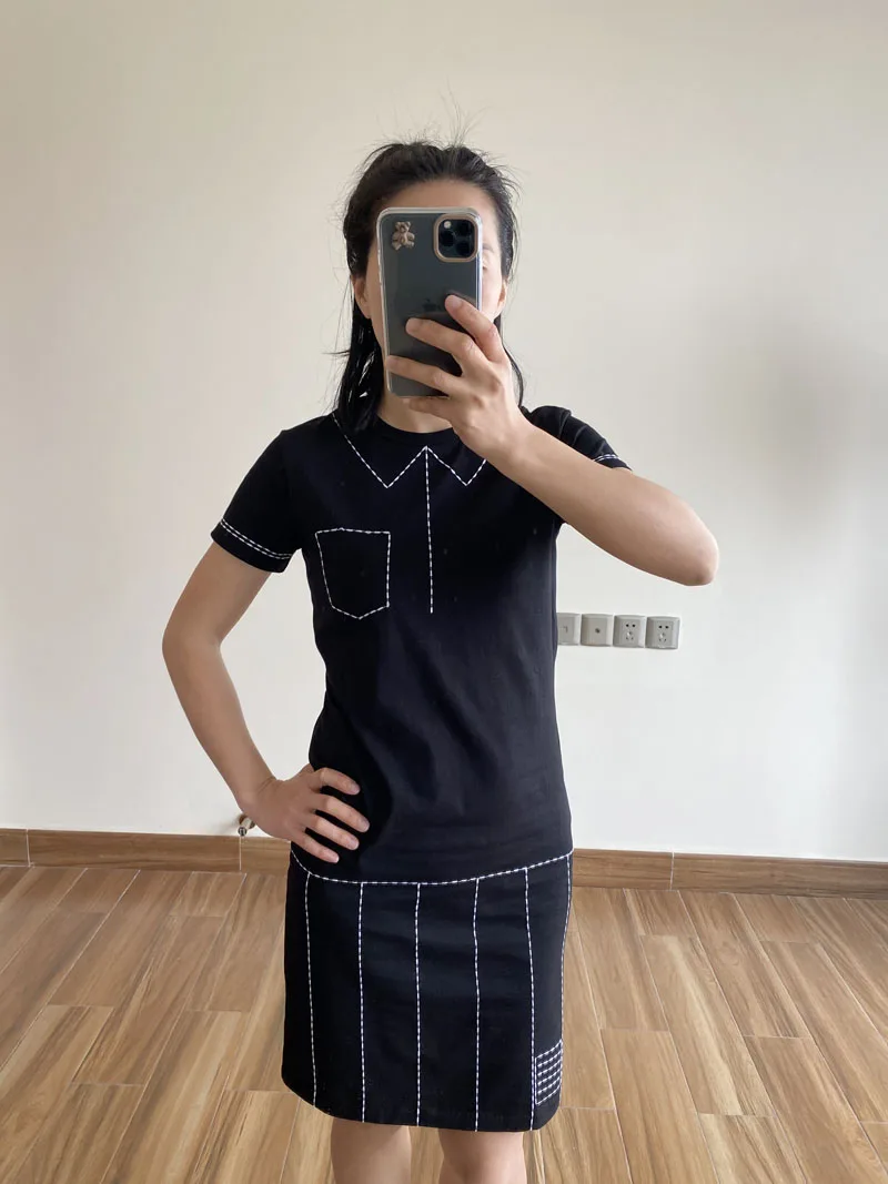 2023 Spring Summer New Versatile Round Neck Commuter Short Sleeve Long Women's T-shirt Thick Line Embroidery Shirt Black Dress
2023 Spring Summer New Versatile Round Neck Commuter Short Sleeve Long Women's T-shirt Thick Line Embroidery Shirt Black Dress