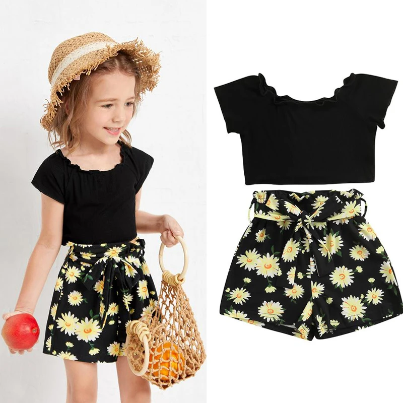 Женская Однотонная футболка с коротким рукавом и принтом в виде маргариток, шорты с поясом на резинке для детей, детская одежда
Женская Однотонная футболка с коротким рукавом и принтом в виде маргариток, шорты с поясом на резинке для детей, детская одежда