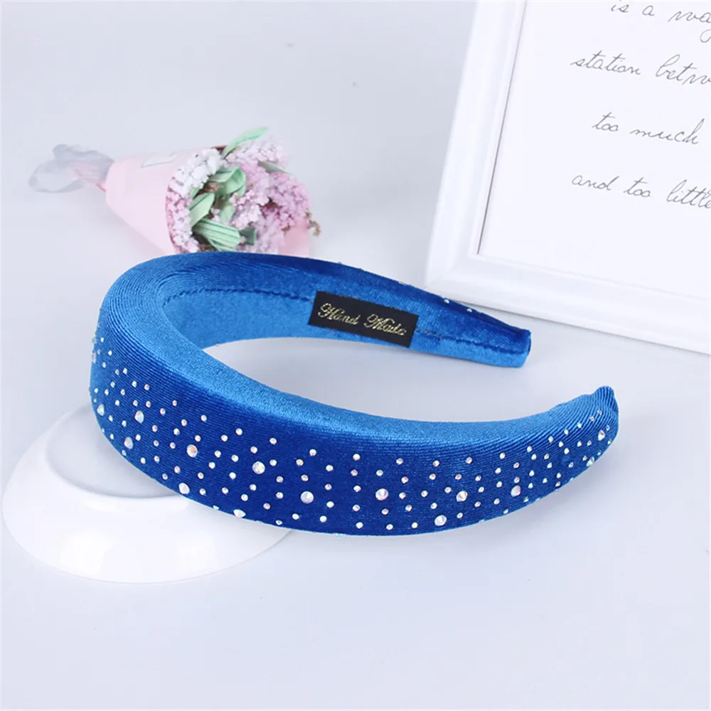 Fashion New Style Headband Hot Rhinestone Velvet Cloth Headband Diamond Gold Velvet Rhinestone Sponge Headband
Fashion New Style Headband Hot Rhinestone Velvet Cloth Headband Diamond Gold Velvet Rhinestone Sponge Headband