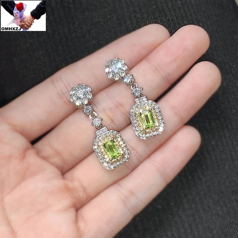 OMHXZJ EA973 New luxury inlaid medium quality natural peridot princess diamond earrings for women 4*6mm
OMHXZJ EA973 New luxury inlaid medium quality natural peridot princess diamond earrings for women 4*6mm