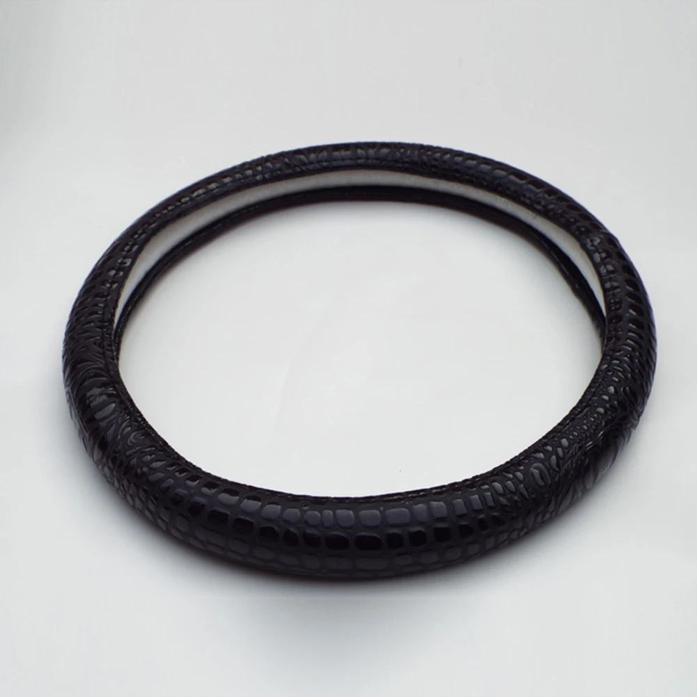 38cm Universal Faux Leather Crocodile Pattern Car Steering Wheel Cover Anti-slip Auto Steering Wheel Cover
38cm Universal Faux Leather Crocodile Pattern Car Steering Wheel Cover Anti-slip Auto Steering Wheel Cover