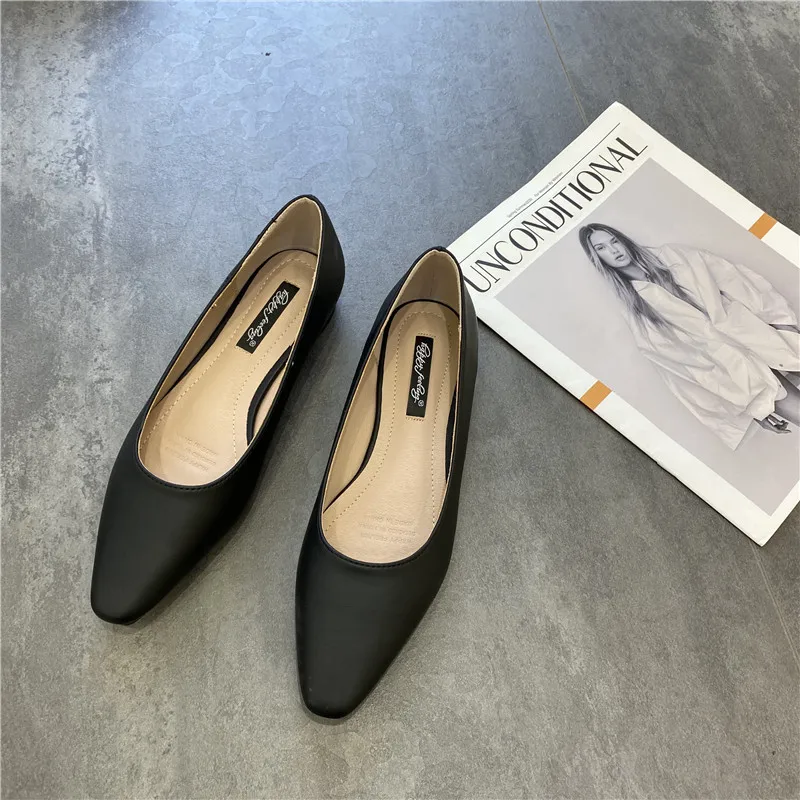 Soft Shallow Mouth All-Match Pointed Toe Shoes Woman Flats Casual Female Sneakers Dress Lace-Up PU Rubber Leisure Fretwork Solid
Soft Shallow Mouth All-Match Pointed Toe Shoes Woman Flats Casual Female Sneakers Dress Lace-Up PU Rubber Leisure Fretwork Solid