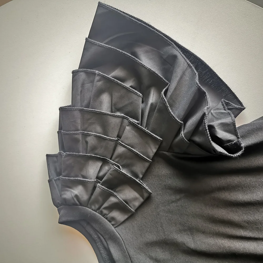 Fashion Black T-Shirt White Ruffles Summer Korea Japan Style Women Streetwear Casual Short Sleeve Top Tees Ladies Daily T-Shirts
Fashion Black T-Shirt White Ruffles Summer Korea Japan Style Women Streetwear Casual Short Sleeve Top Tees Ladies Daily T-Shirts
