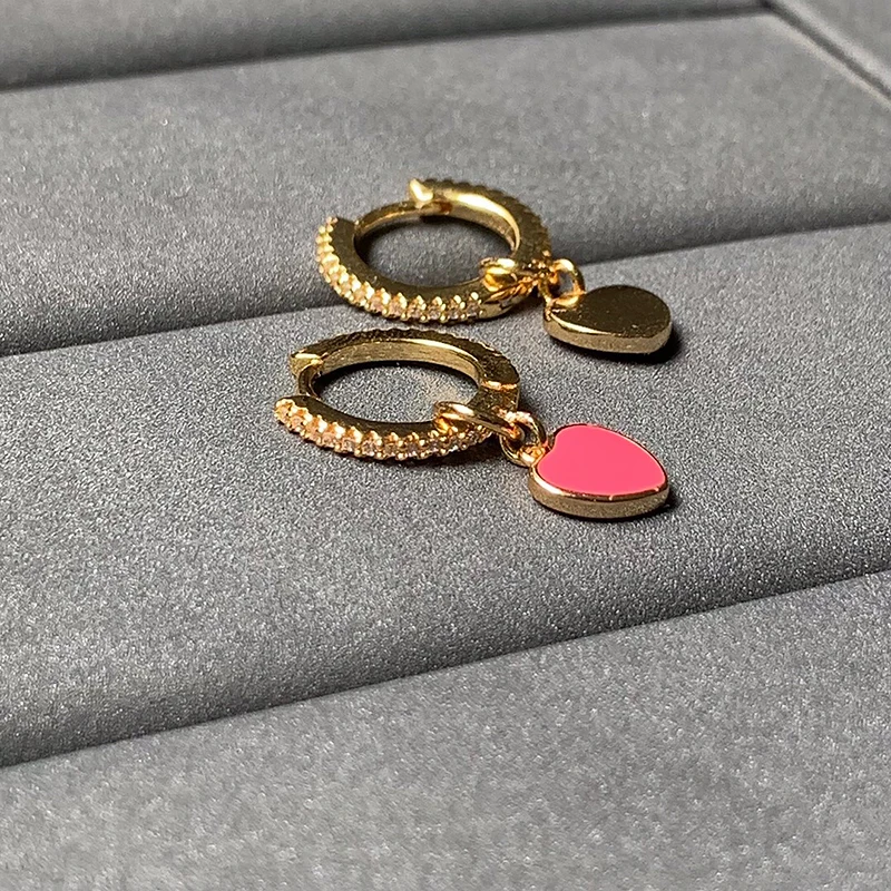 Heart Earrings 925 Sterling Silver micro inlaid zircon fashion ladies exquisite Party style exquisite jewelry
Heart Earrings 925 Sterling Silver micro inlaid zircon fashion ladies exquisite Party style exquisite jewelry