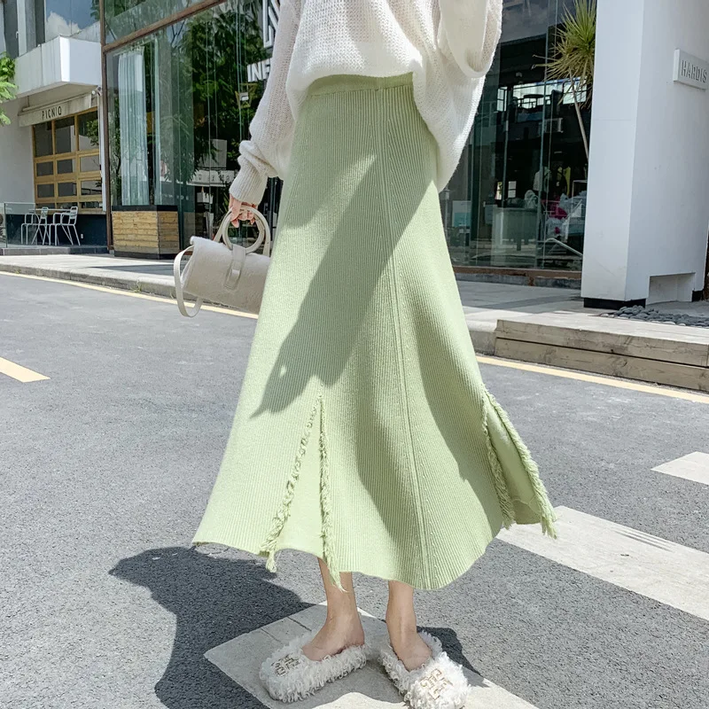 High waist fringed casual knitted skirt women's autumn winter midi long woolen a-line umbrella skirt long black Solid skirt
High waist fringed casual knitted skirt women's autumn winter midi long woolen a-line umbrella skirt long black Solid skirt