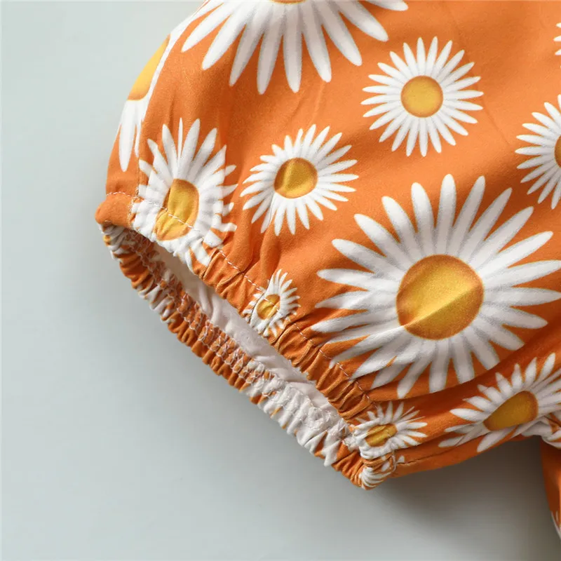 4Pcs Newborn Baby Girl Clothes Set Fashion Summer Ruffles Fly Sleeve Romper+Floral Shorts+Belt+Headband Toddler Outfits Clothing
4Pcs Newborn Baby Girl Clothes Set Fashion Summer Ruffles Fly Sleeve Romper+Floral Shorts+Belt+Headband Toddler Outfits Clothing