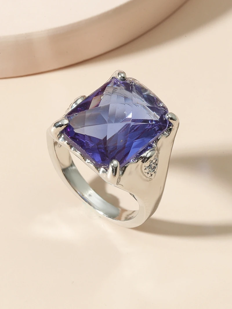 Luxury Female Big Blue Square Stone Ring Silver Color Large Wedding Ring Promise Love Engagement Rings For Women
Luxury Female Big Blue Square Stone Ring Silver Color Large Wedding Ring Promise Love Engagement Rings For Women