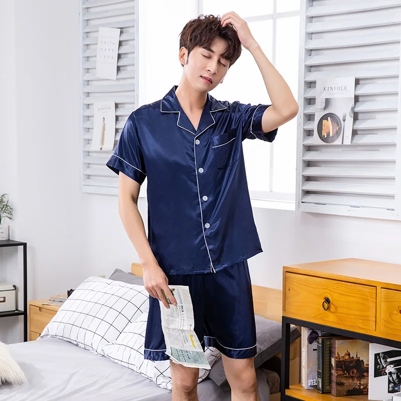 Silk Ice Silk Men's Pajamas Summer New Short-sleeved Shorts Two-piece Men's Home Service Fashion Trend Mens Sleepwear
Silk Ice Silk Men's Pajamas Summer New Short-sleeved Shorts Two-piece Men's Home Service Fashion Trend Mens Sleepwear