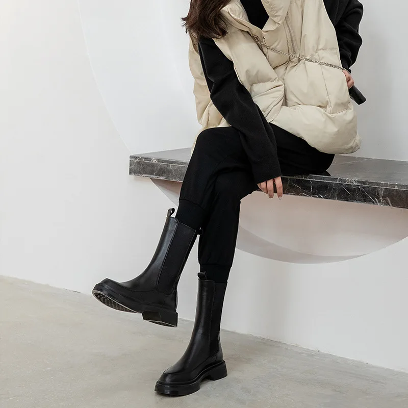 Женские длинные ботинки-туфли на толстой резиновой подошве, ботинки мартинсы, женские черные высокие ботинки челси, обувь из мягкой искусст...
Женские длинные ботинки-туфли на толстой резиновой подошве, ботинки мартинсы, женские черные высокие ботинки челси, обувь из мягкой искусст...