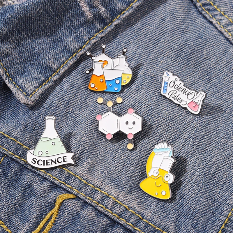 New Chemistry Experiment Series Metal Brooches Chemistry Laboratory Lapel Pin Men Women Jewelry Wholesale Gift For Physics Lover
New Chemistry Experiment Series Metal Brooches Chemistry Laboratory Lapel Pin Men Women Jewelry Wholesale Gift For Physics Lover