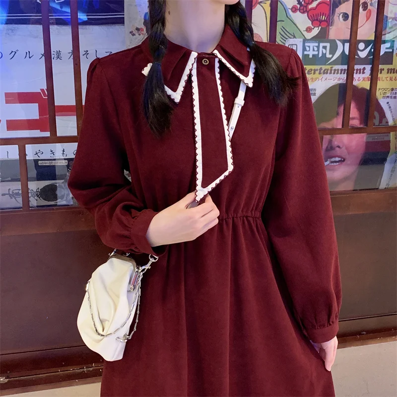 Женское платье в корейском ретро-стиле, Элегантное Длинное Платье с лацканами и контрастной строчкой на талии, Осень-зима 2021
Женское платье в корейском ретро-стиле, Элегантное Длинное Платье с лацканами и контрастной строчкой на талии, Осень-зима 2021