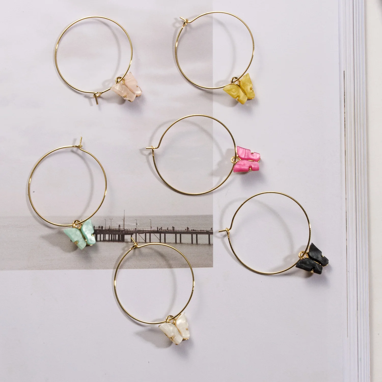 New Fashion Women Acrylic Butterfly Stud Earrings Girls Sweet Colorful Animal Earrings Female 2020 Statement Party Jewelry Gifts
New Fashion Women Acrylic Butterfly Stud Earrings Girls Sweet Colorful Animal Earrings Female 2020 Statement Party Jewelry Gifts