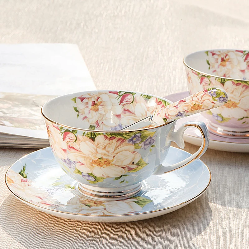 Creative Bone China Afternoon Tea Porcelain Coffee Cup Cup Plates Sets Retro Delicate Xicara De Cha Porcelana Tea Cup BS50BD
Creative Bone China Afternoon Tea Porcelain Coffee Cup Cup Plates Sets Retro Delicate Xicara De Cha Porcelana Tea Cup BS50BD