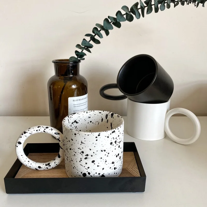 Керамическая кофейная кружка в скандинавском стиле, милая Минималистичная индивидуальная креативная чашка для воды и молока с ручкой, пода...
Керамическая кофейная кружка в скандинавском стиле, милая Минималистичная индивидуальная креативная чашка для воды и молока с ручкой, пода...