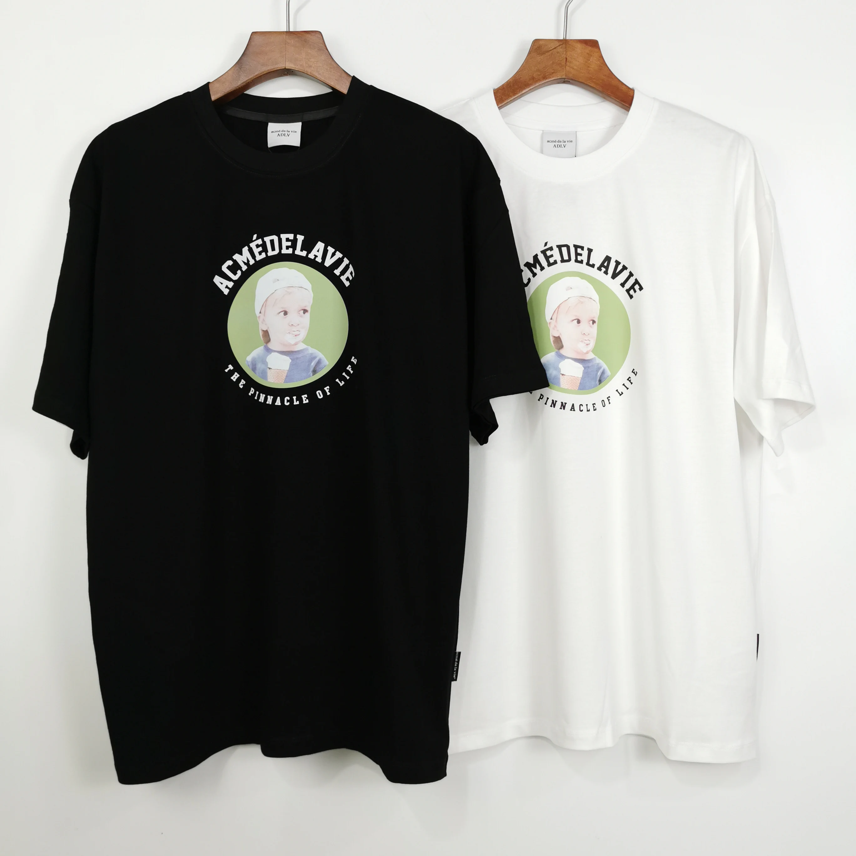 Alt T-shirt Round Badge Printing Couple Clothing Acme De La Vie Cotton Oversized The Pinnacle Or Life Streetwear
Alt T-shirt Round Badge Printing Couple Clothing Acme De La Vie Cotton Oversized The Pinnacle Or Life Streetwear