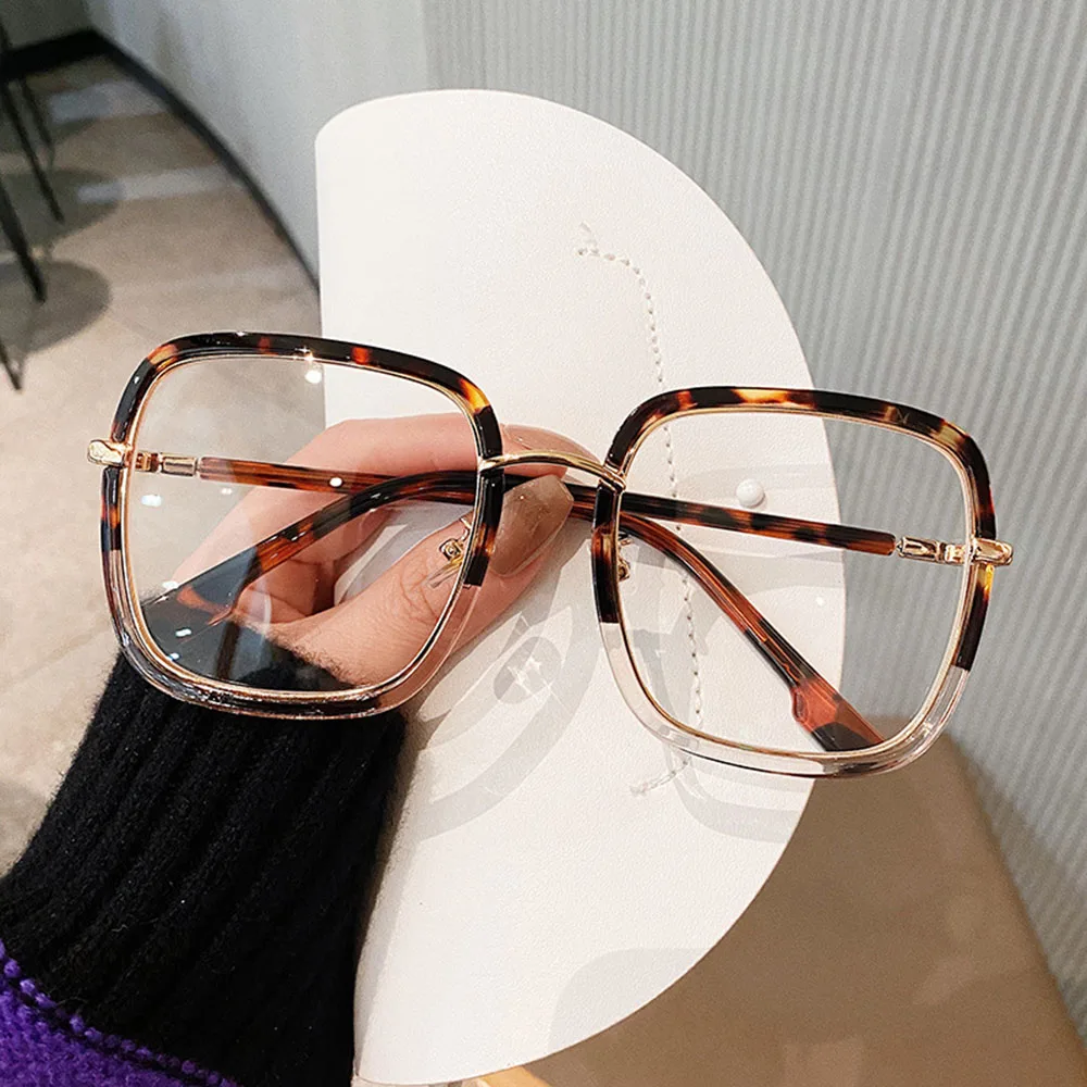 Clear Print Square Anti-blue Light Eyeglasses For Men Women Alloy Leopard Oversize Computer Myopia Glasses
Clear Print Square Anti-blue Light Eyeglasses For Men Women Alloy Leopard Oversize Computer Myopia Glasses