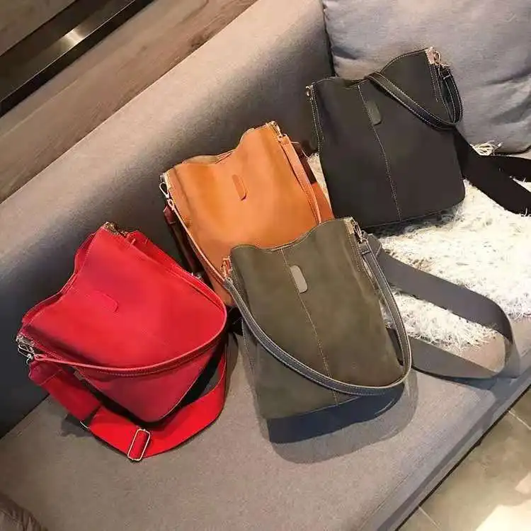 The New Luxury Bucket Bag For 2021.PU Shoulder Bag. Large Capacity.Slanted Cross Bag For Ladies. Solid Color
The New Luxury Bucket Bag For 2021.PU Shoulder Bag. Large Capacity.Slanted Cross Bag For Ladies. Solid Color
